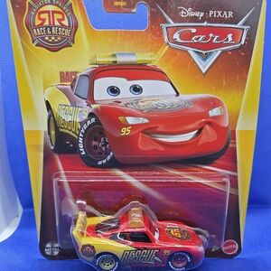 Cars Lightning McQueen Race & Rescue Toy Car